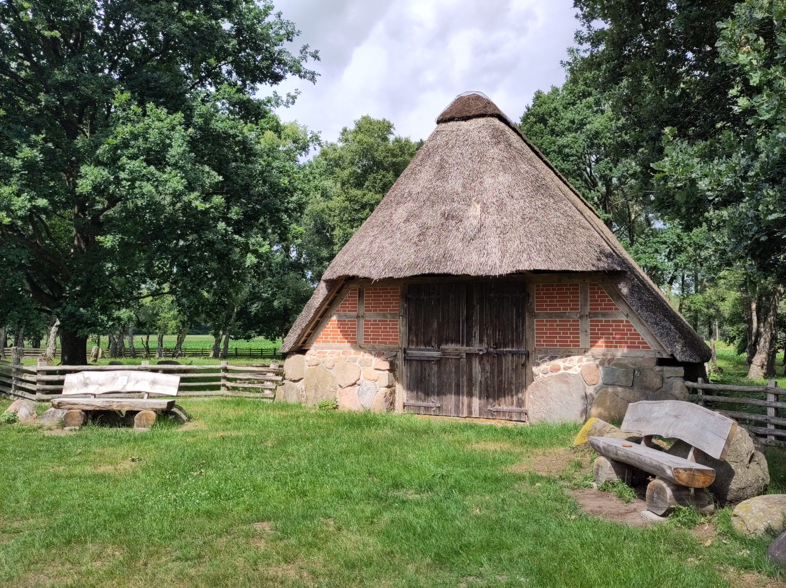 Schafstall am Pestruper Gräberfeld, 2025, bei Wildeshausen. Foto: privat